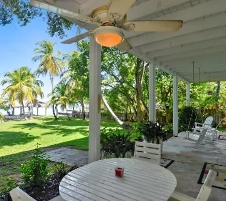 Complete Duplex On Gated Bayfront Property Apts